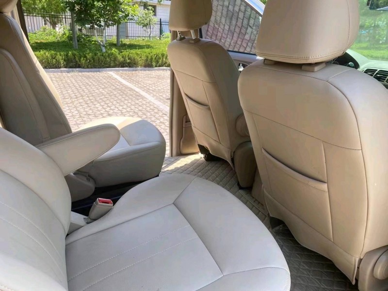 东营13年别克GL82