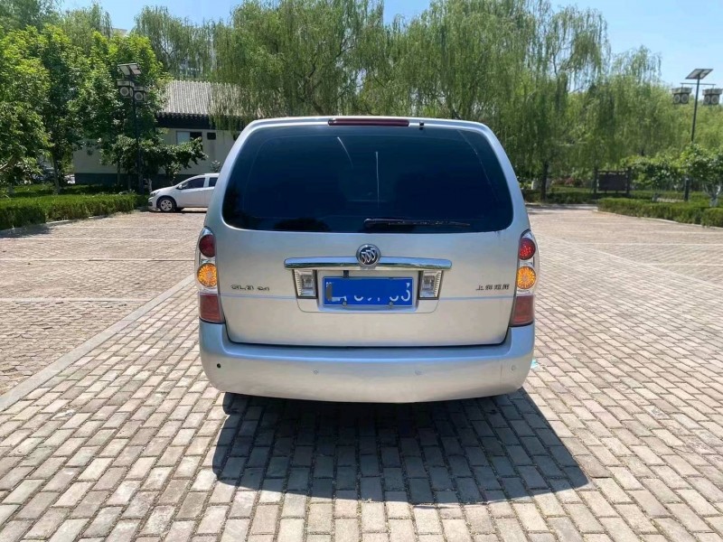 东营13年别克GL88