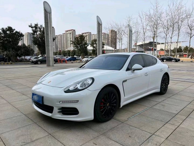煙臺15年保時捷帕拉梅拉2