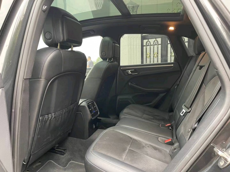 佛山18年保時捷Macan4