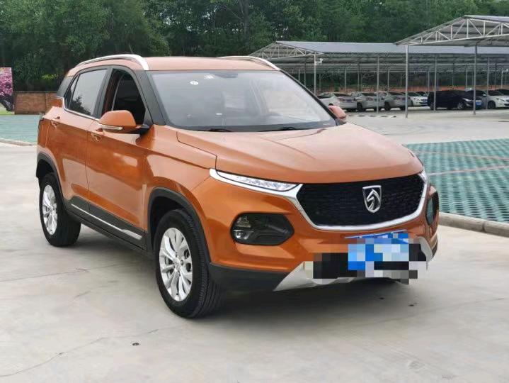 廈門19年寶駿5102