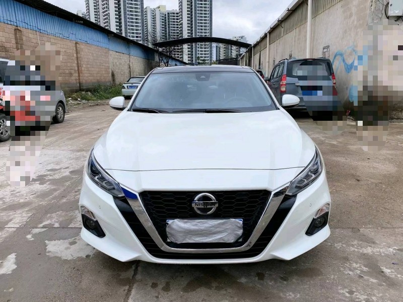 南寧20年日產天籟1