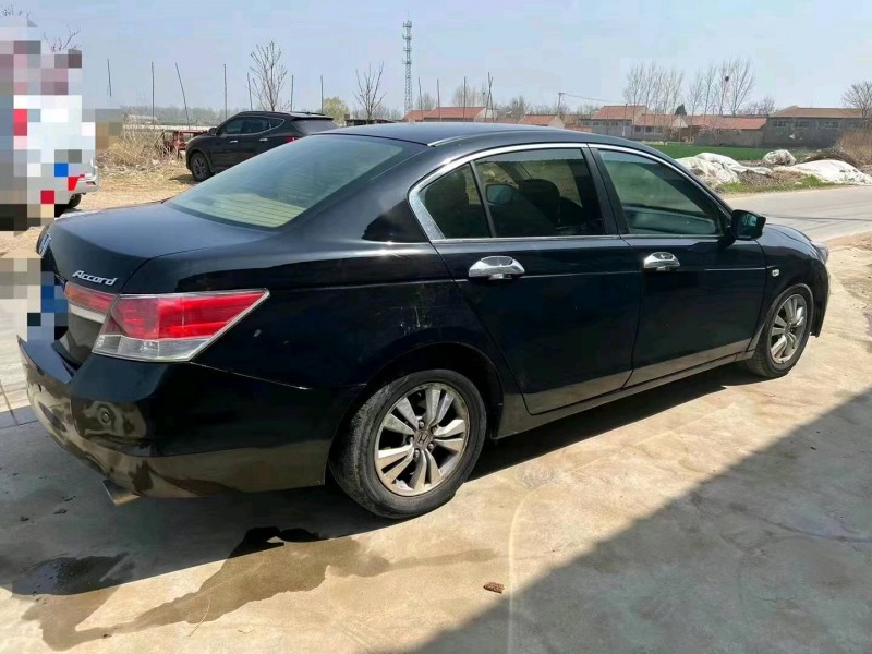 烟台12年本田雅阁6