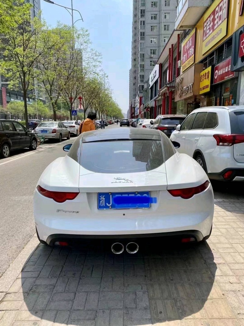 太原15年捷豹F-Type7