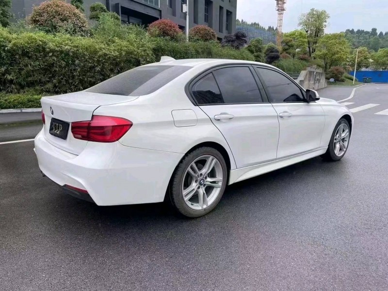 宜昌19年寶馬3系8