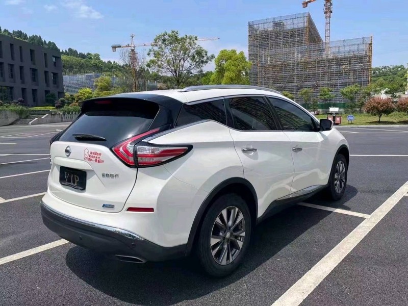 宜昌16年日产楼兰8