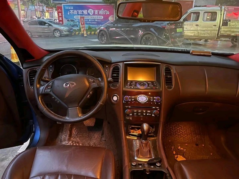 重慶13年英菲尼迪QX505