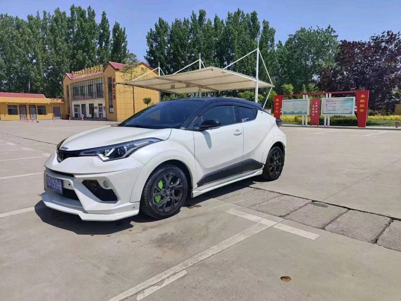 北京21年丰田CHR8