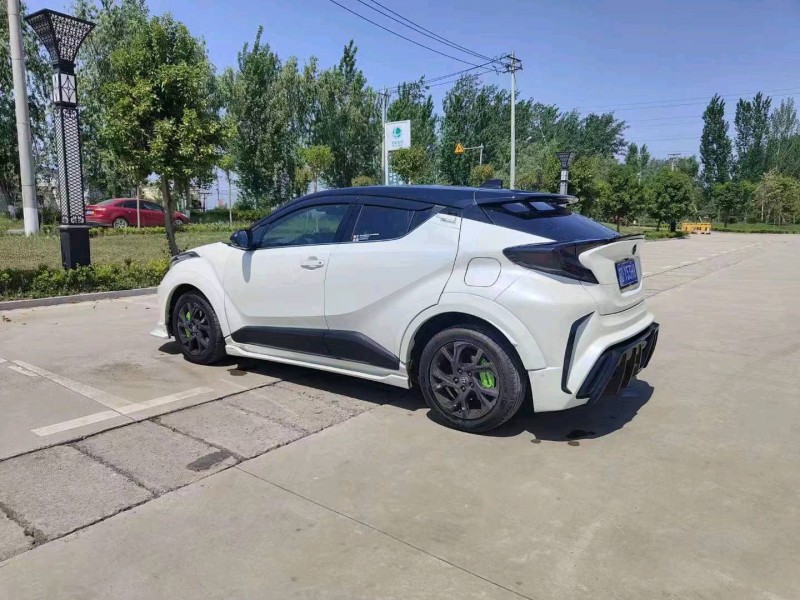 北京21年丰田CHR3