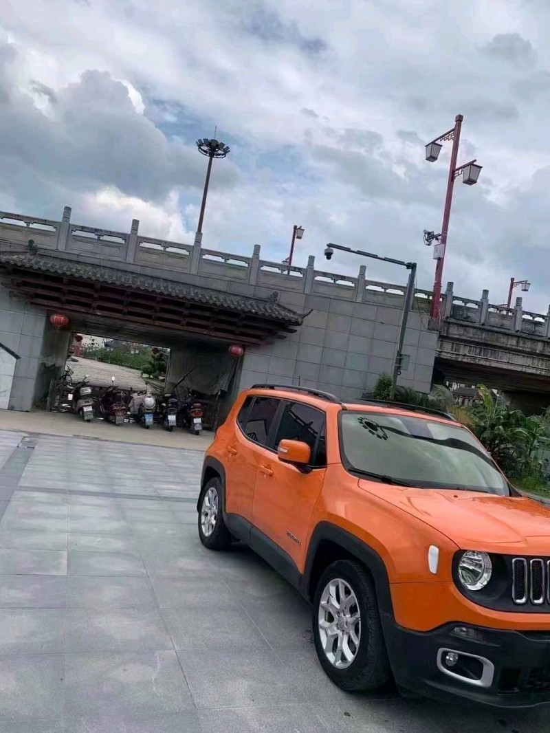 吉安18年Jeep自由俠3