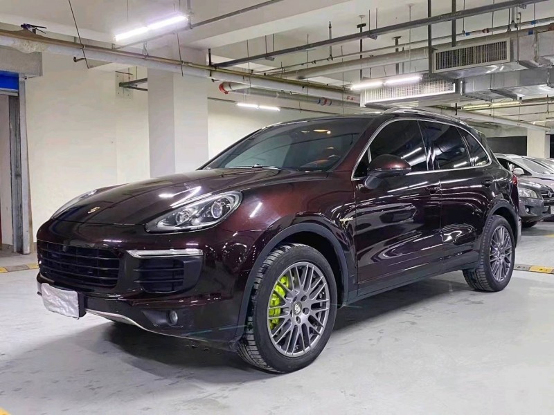 北京16年保时捷卡宴8