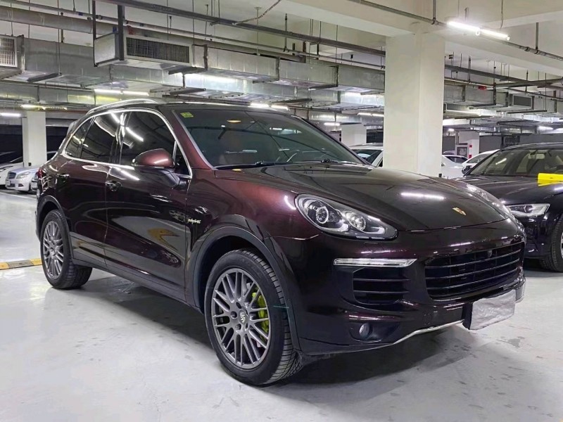 北京16年保时捷卡宴7