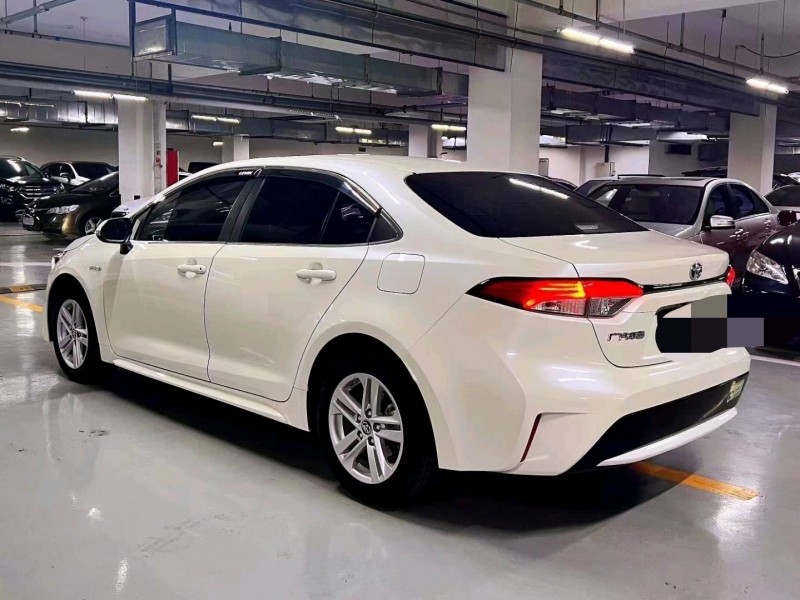 北京19年丰田雷凌4