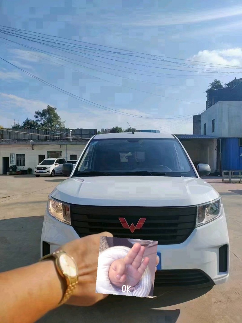 昆明20年五菱汽車宏光8