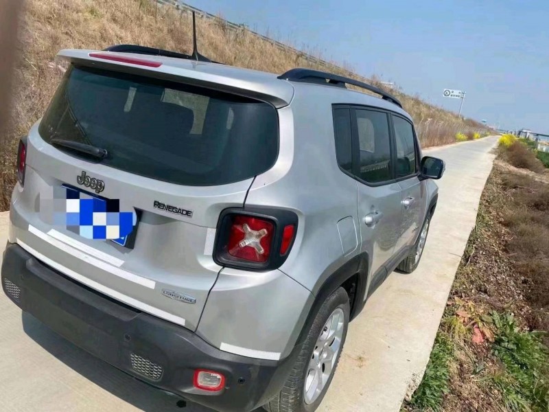 東營17年Jeep自由俠4
