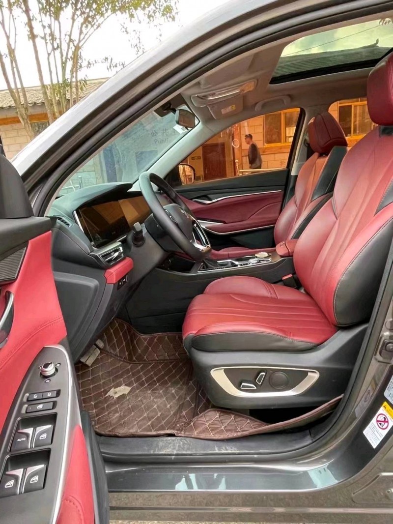 貴陽20年長安汽車CS757