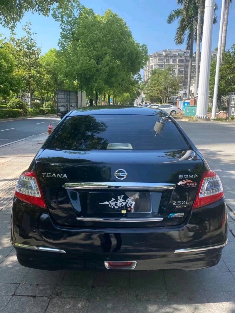 汕頭12年日產天籟2