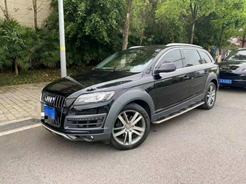 重慶15年奧迪Q73