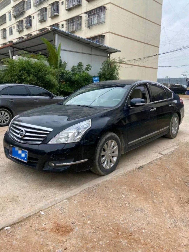 梧州13年日產天籟4