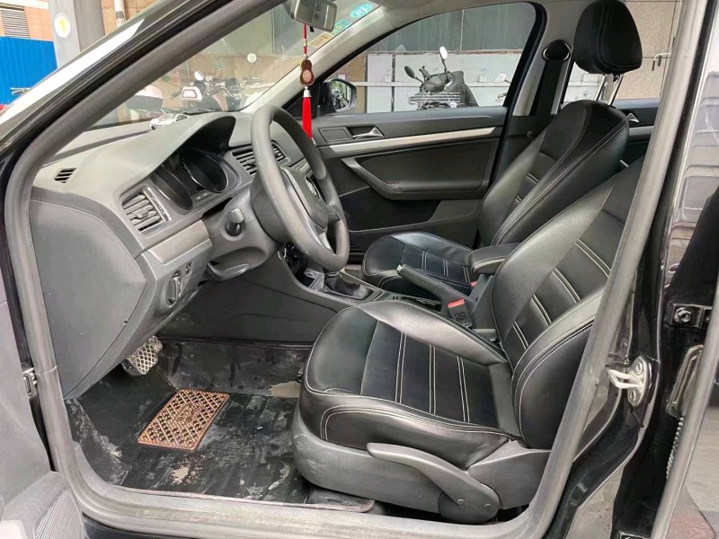 徐州17年大众朗逸3