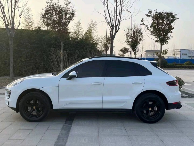 濟寧15年保時捷Macan3