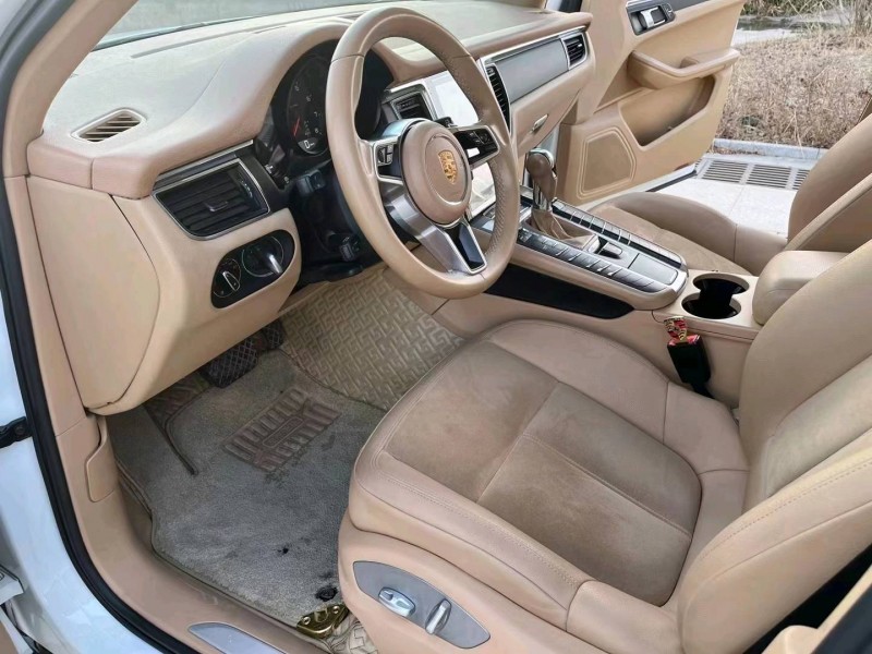 濟寧15年保時捷Macan8
