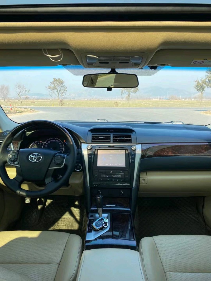 徐州15年丰田凯美瑞4