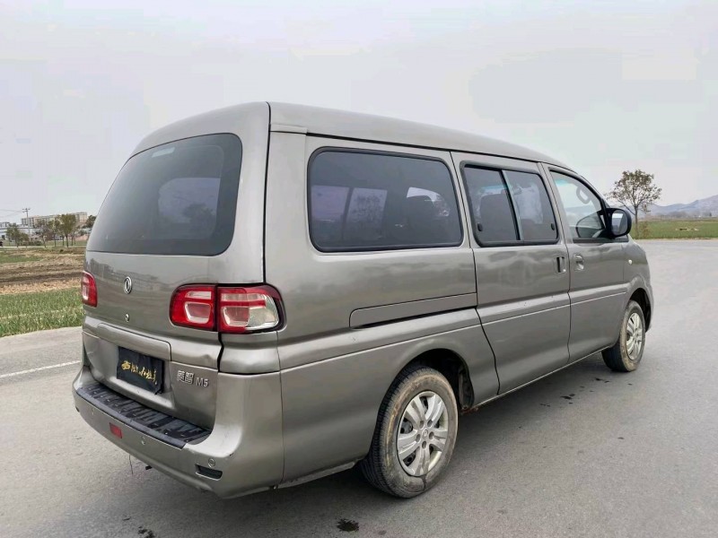 徐州19年东风菱智7