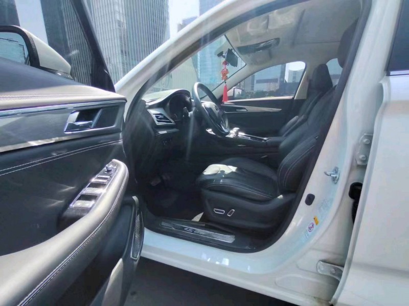 重慶21年長安汽車CS854