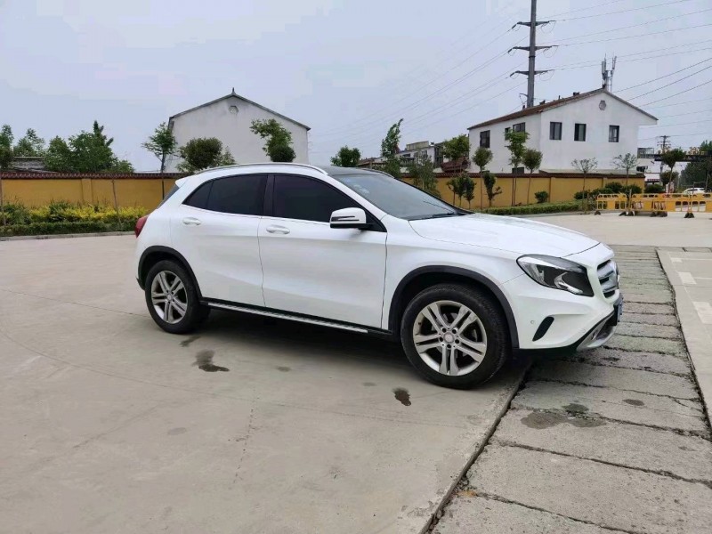 北京15年奔驰GLA2