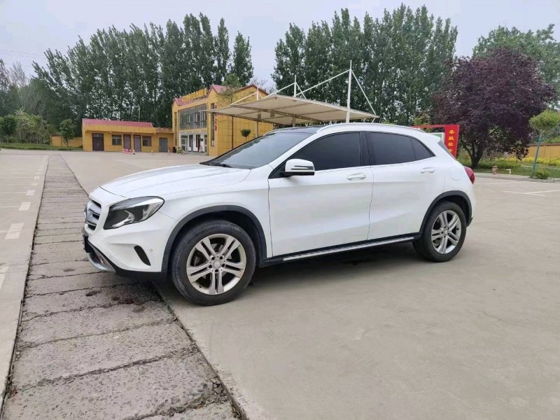 北京15年奔驰GLA3