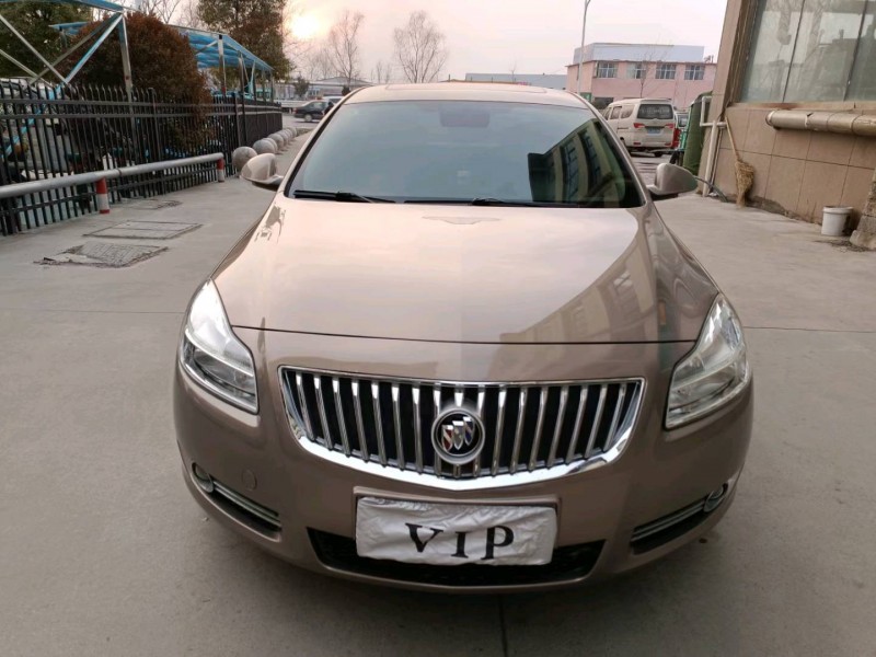 徐州12年别克君威1