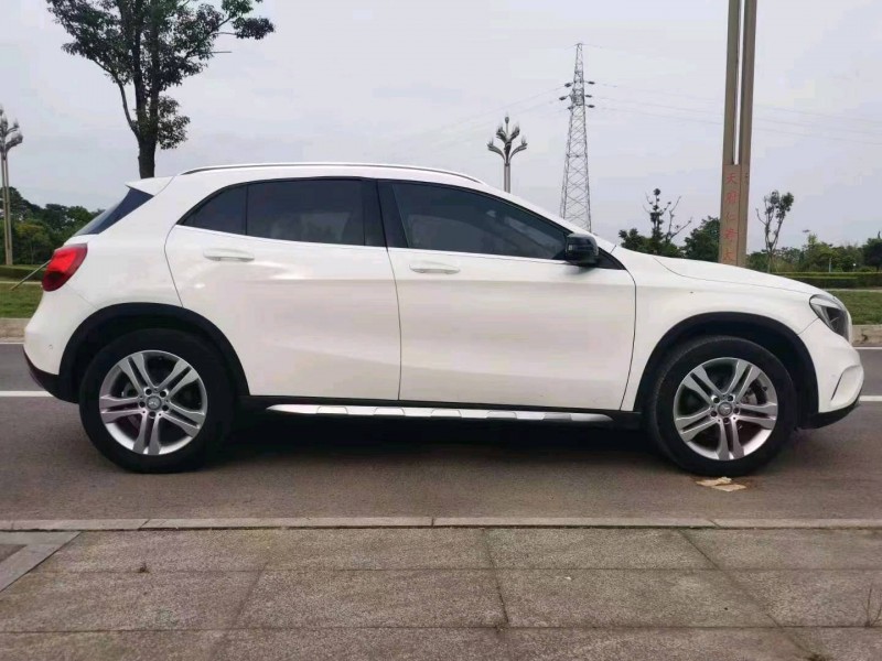 自貢15年奔馳GLK8
