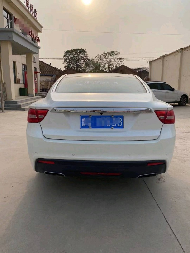 天津16年吉利博瑞5