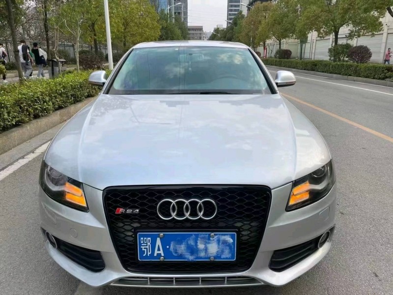 長沙09年奧迪A4L1