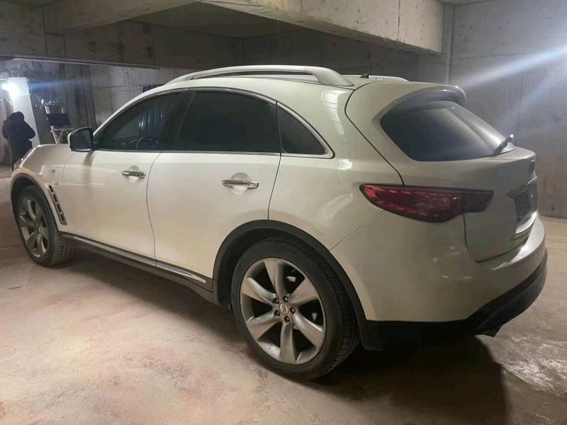 上饒14年英菲尼迪QX704