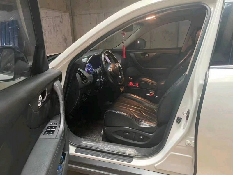 上饒14年英菲尼迪QX708