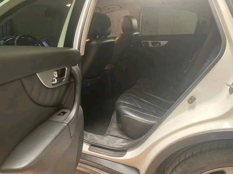 上饒14年英菲尼迪QX709