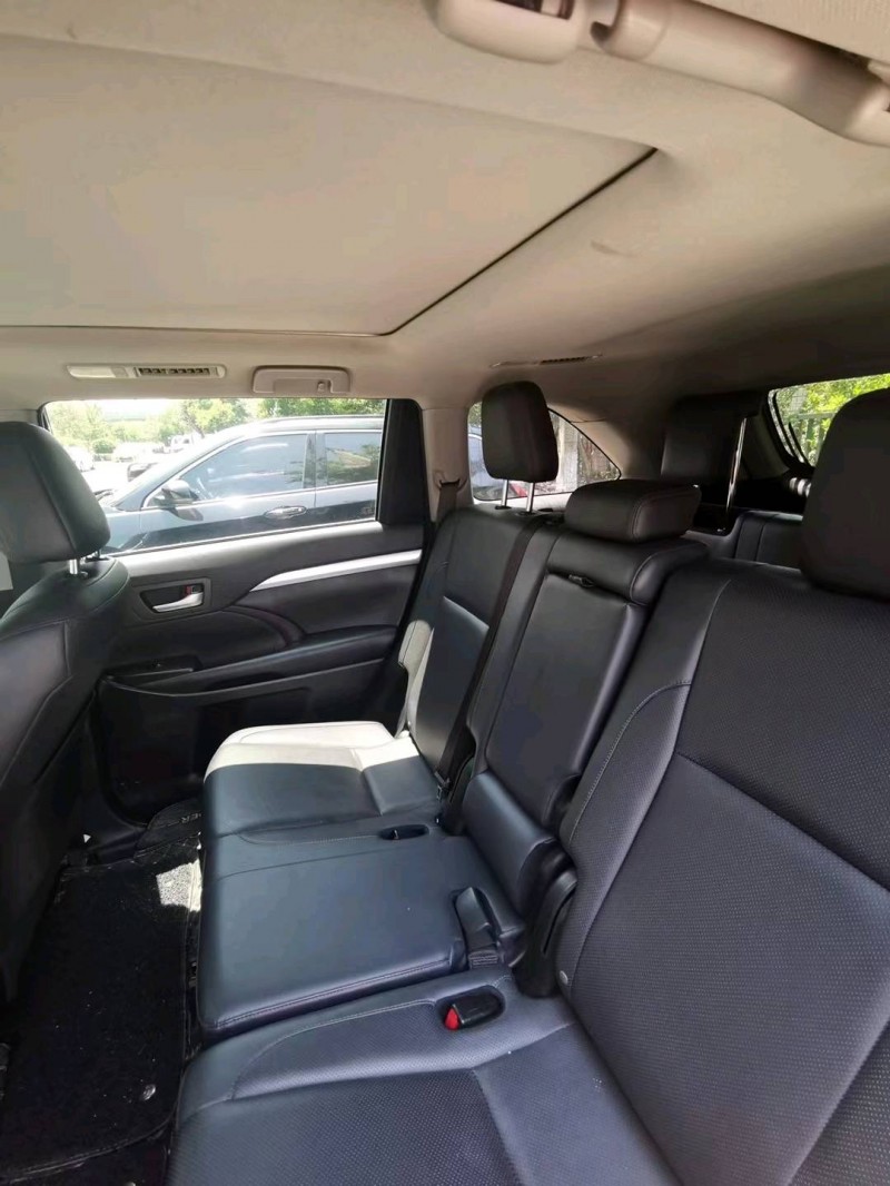 徐州19年丰田汉兰达4