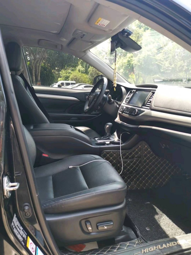 徐州19年丰田汉兰达5