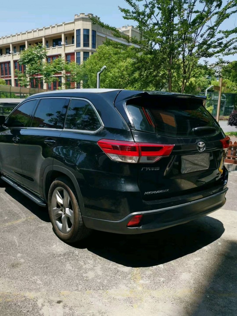 徐州19年丰田汉兰达8