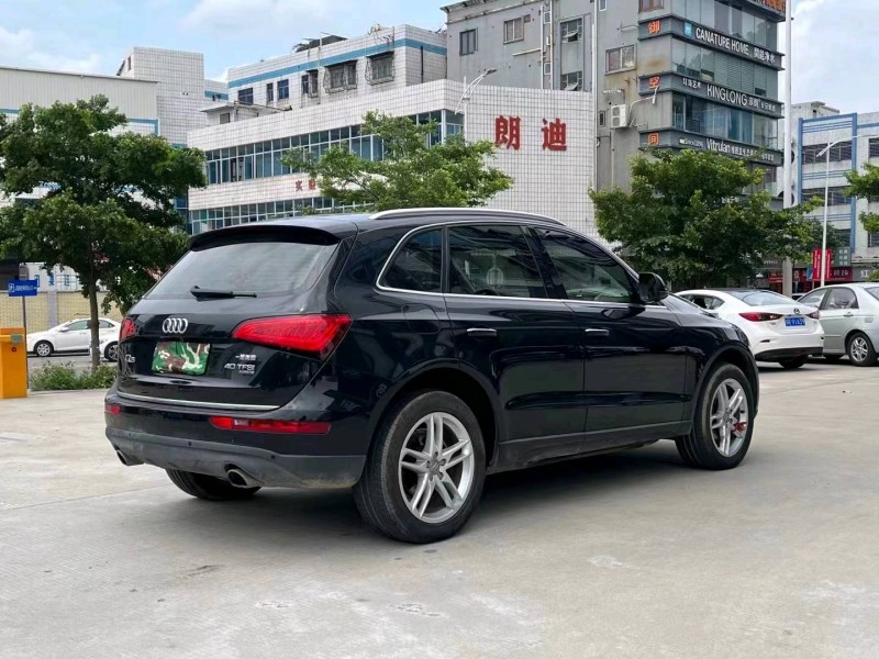 東莞16年奧迪Q58
