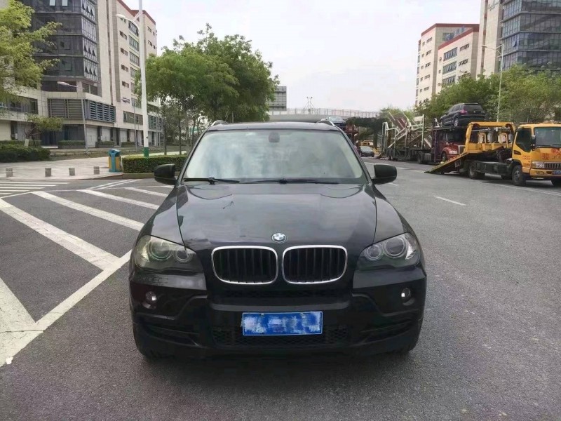 漳州09年寶馬X51