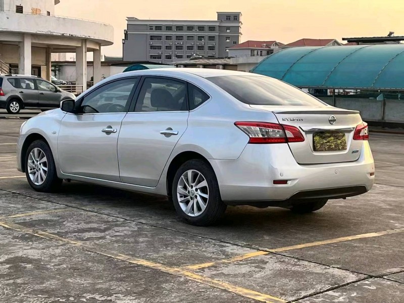 東莞15年日產軒逸7