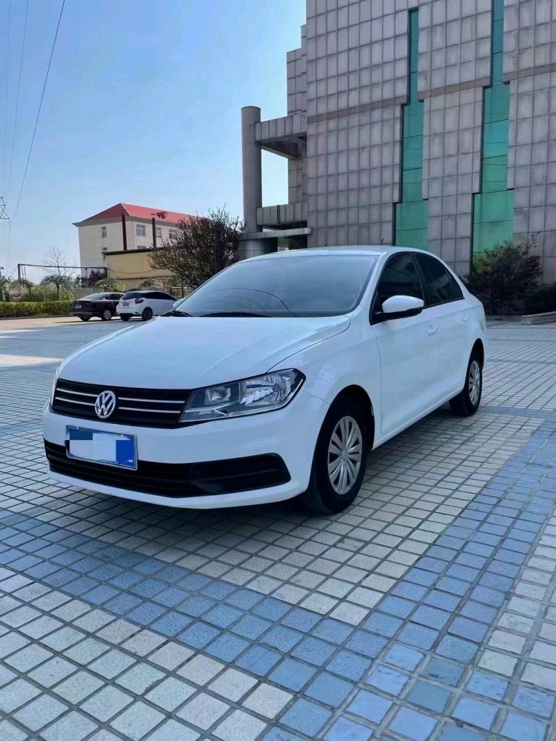 邯鄲21年大眾桑塔納8