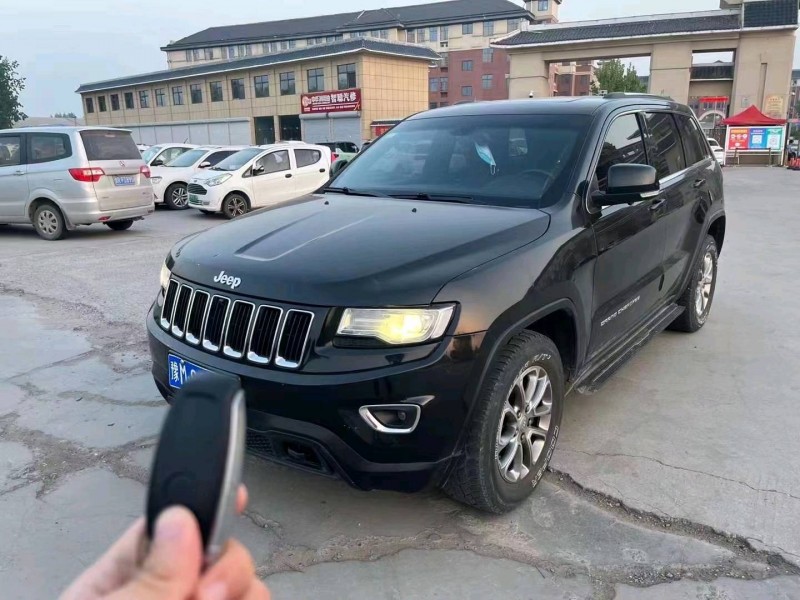 東營13年Jeep大切諾基3