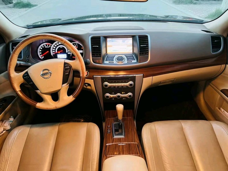 聊城15年日產天籟5