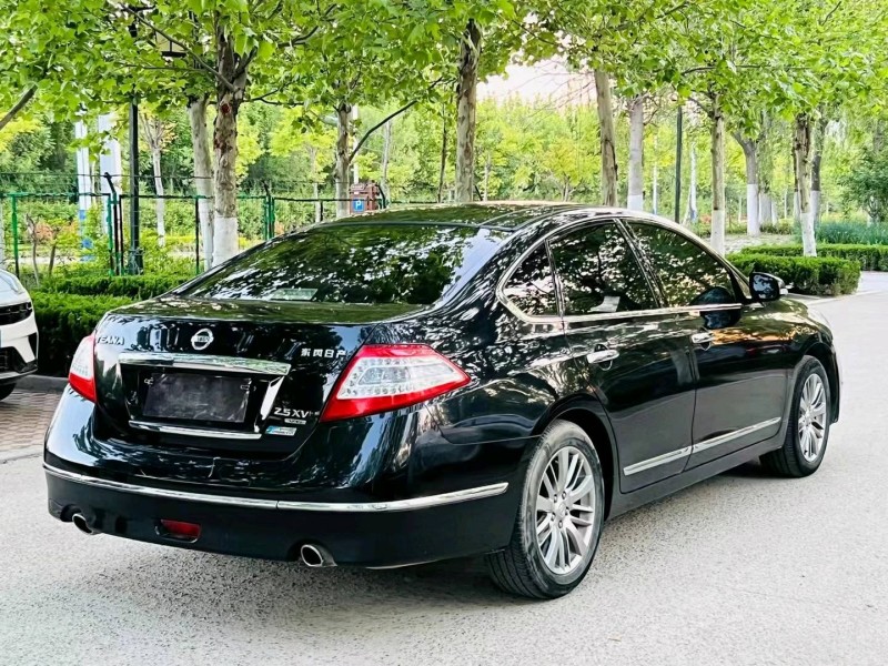 聊城15年日產天籟2