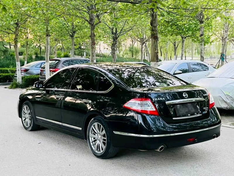聊城15年日產天籟3