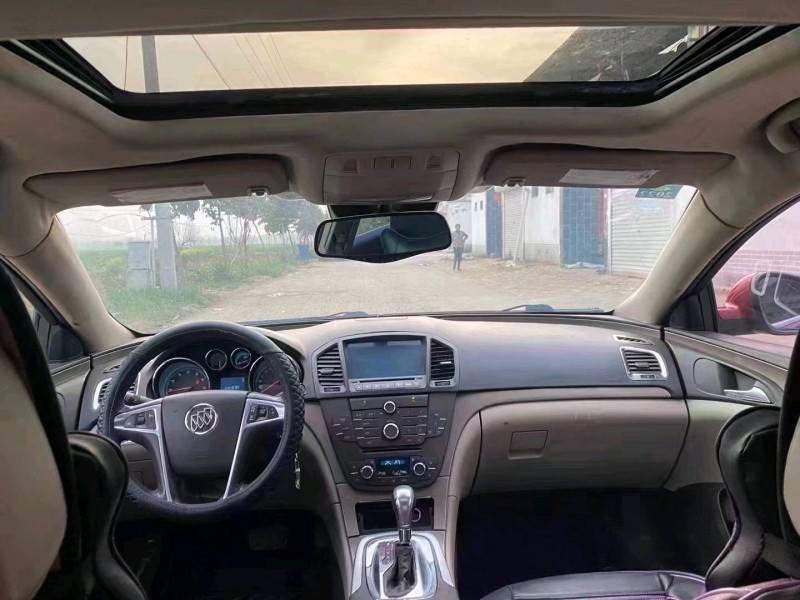 北京12年别克君威6